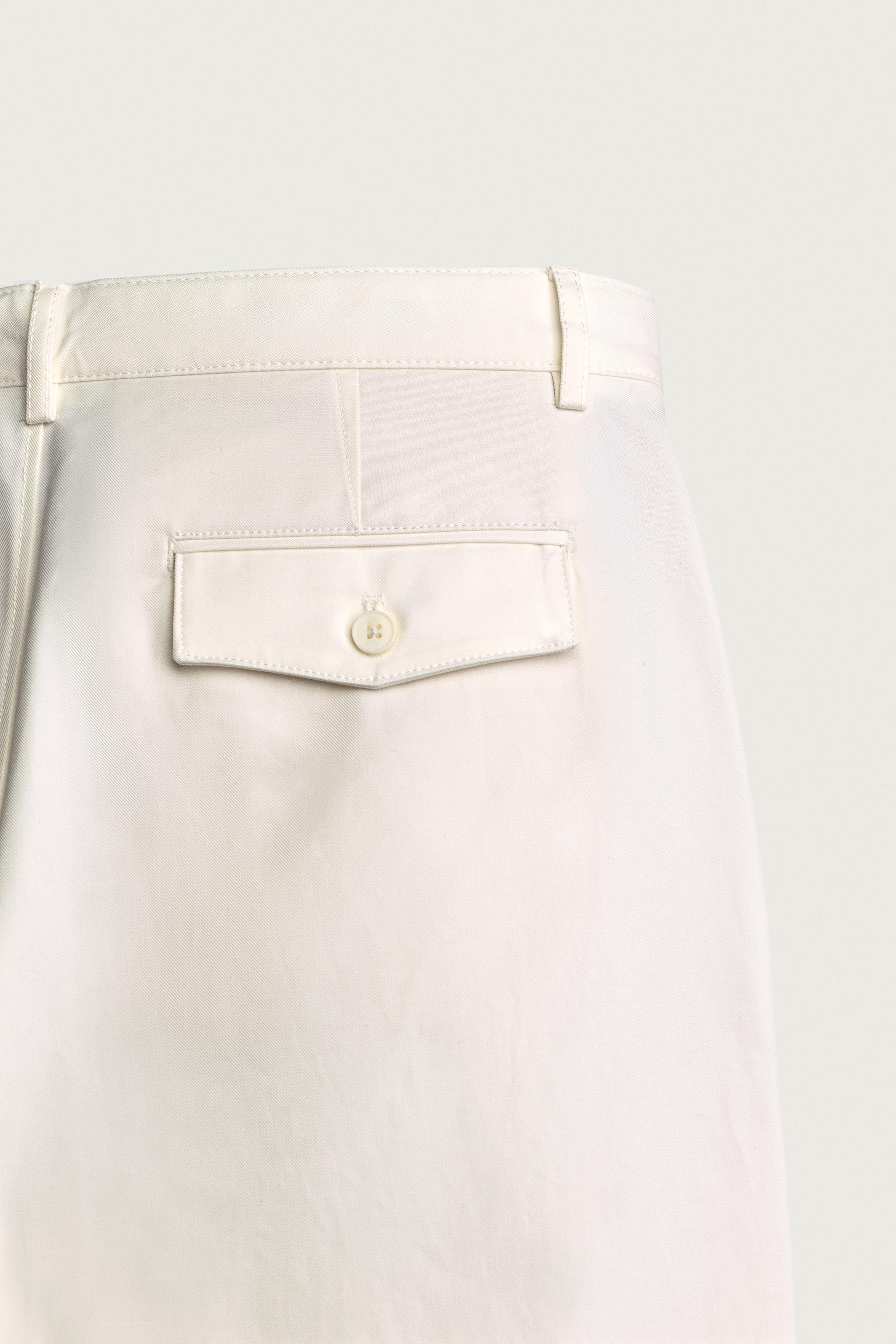 STRAIGHT FIT PLEATED PANTS